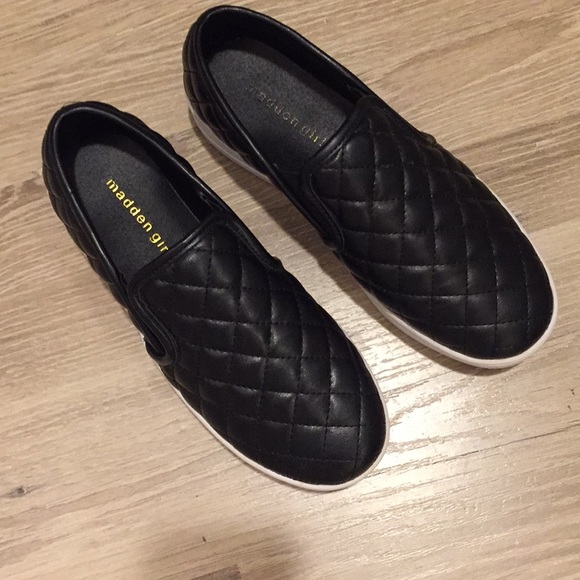 madden girl quilted sneakers